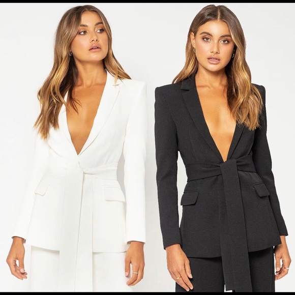 Zara belted blazer+ pants bloggers favorite - Picture 9 of 16